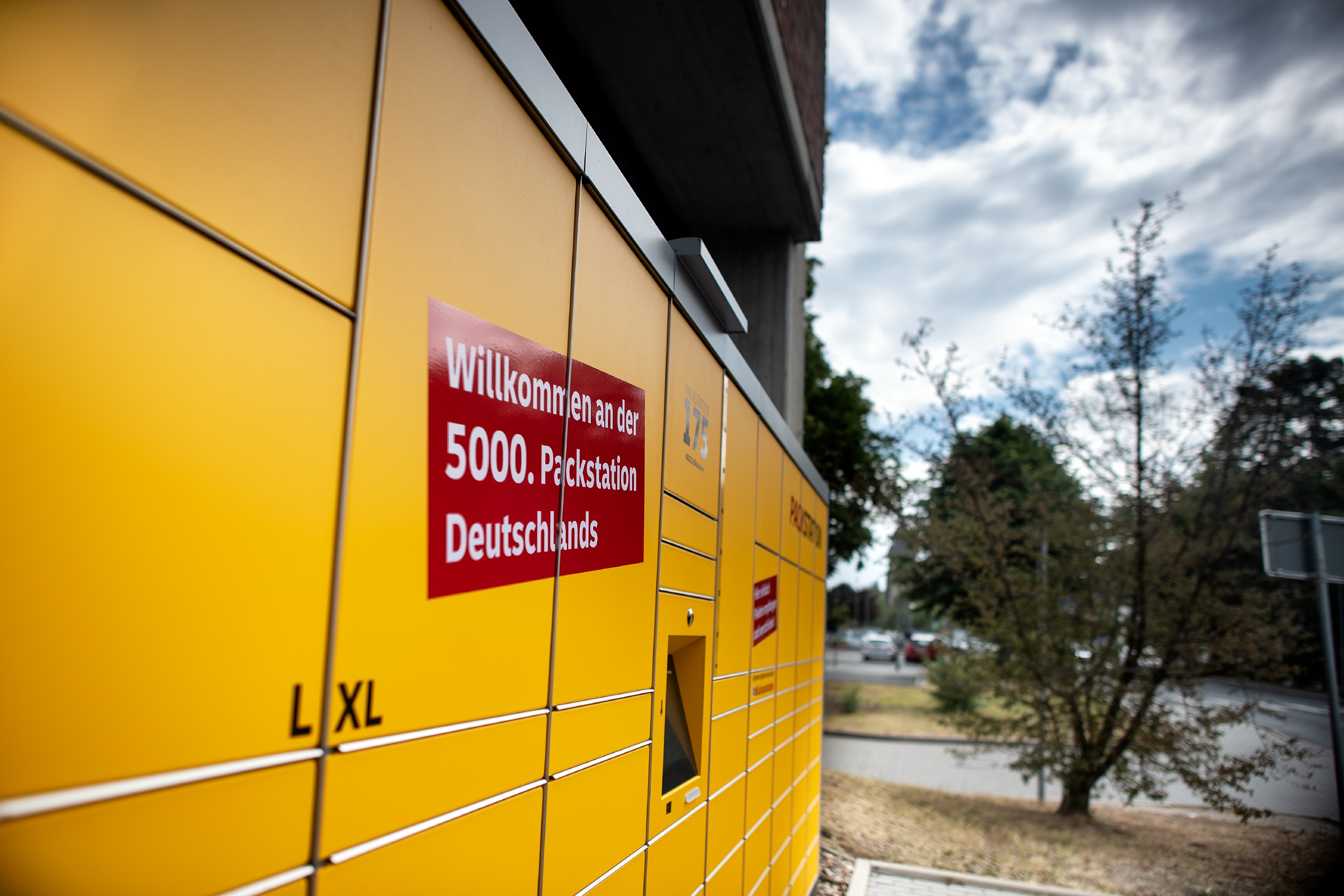 08 Jun 20 Bundesweit 5 000 DHL Packstation in Düsseldorf eröffnet