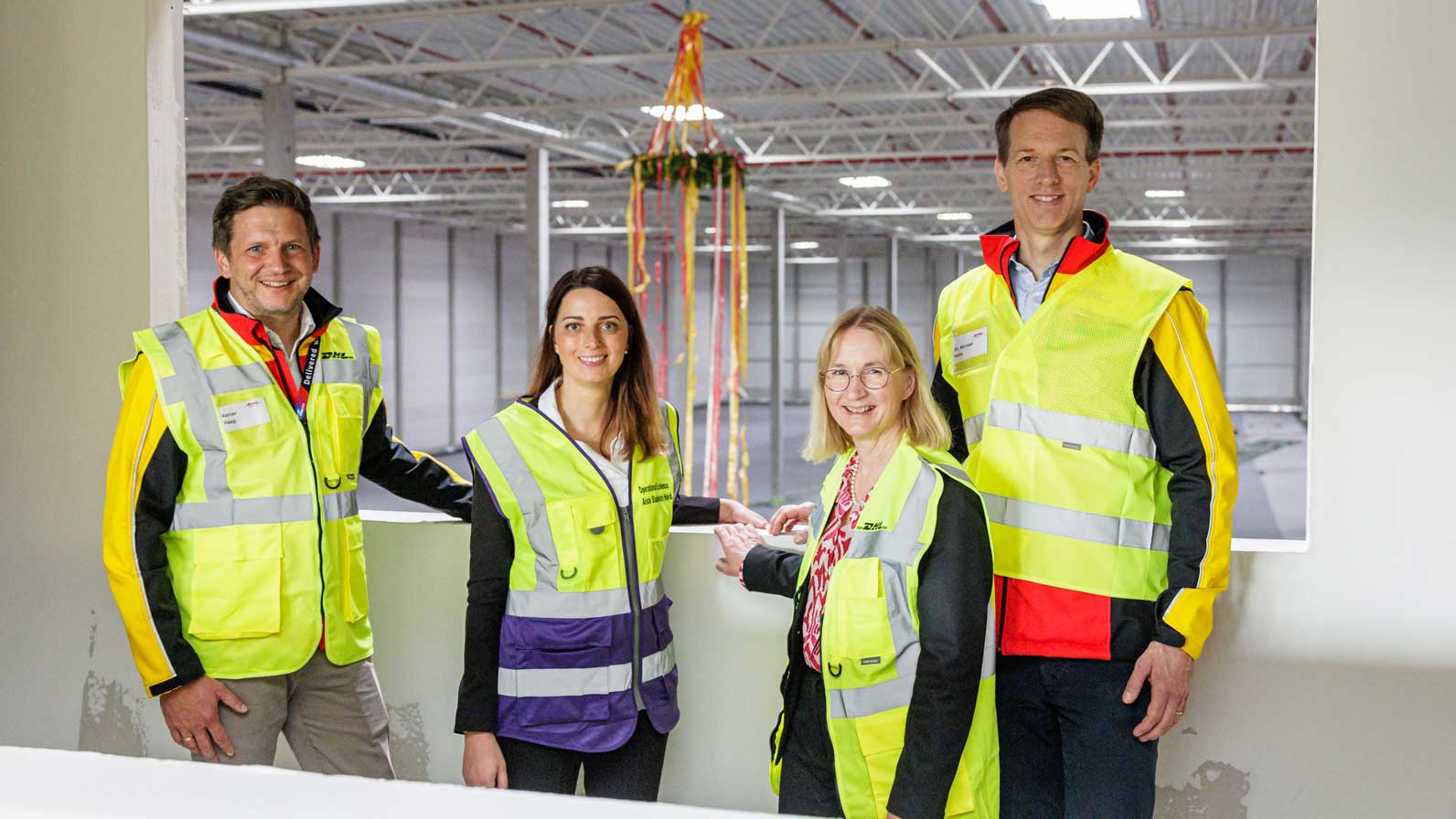 dhl post halle neustadt