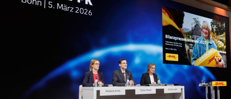 Tobias Meyer speaking at the Annual Press Conference