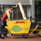 Zusteller mit eBike Urban Arrow Cargo XL